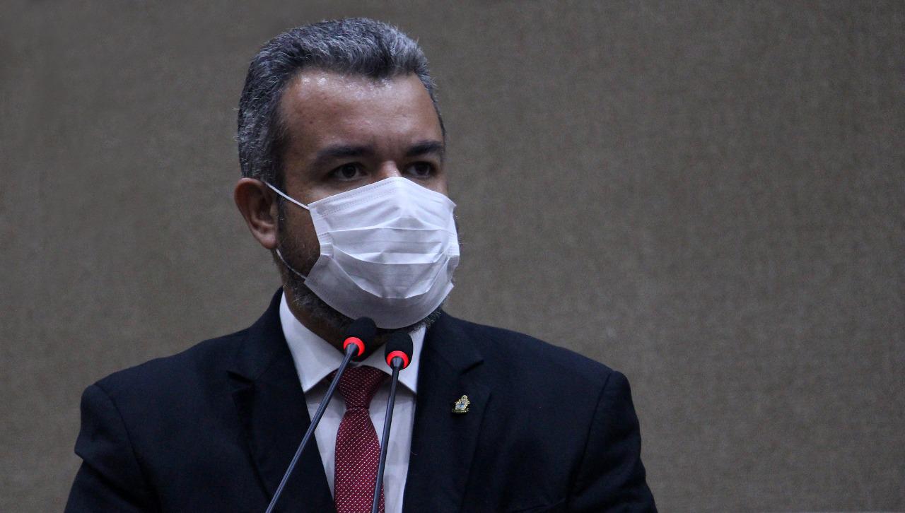 Vereador Peixoto destaca na CMM que defende o armamento da guarda municipal de Manaus
