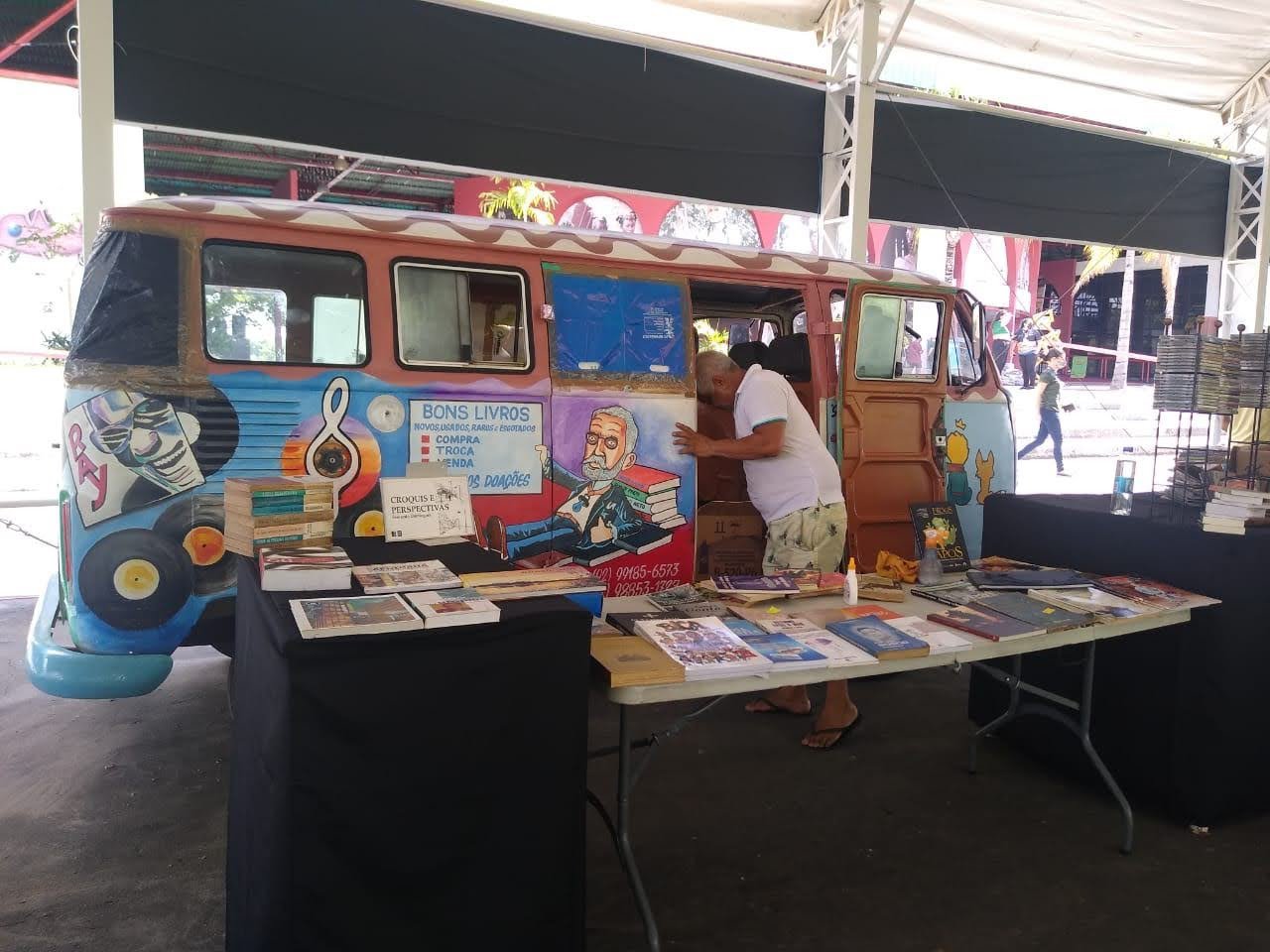 Biblioteca Itinerante do ‘Manaus Faz Cultura’ chega ao Monte das Oliveiras