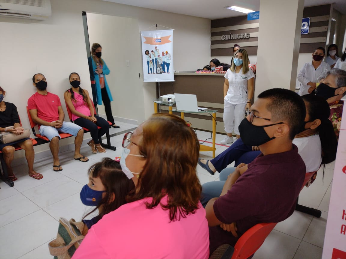 Instituição oferece atendimento gratuito à população em clínicas de saúde
