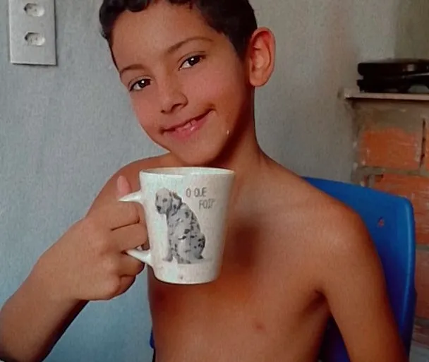 Desaparecido: Menino de 9 anos foge de casa no bairro Jesus Me Deu em Manaus