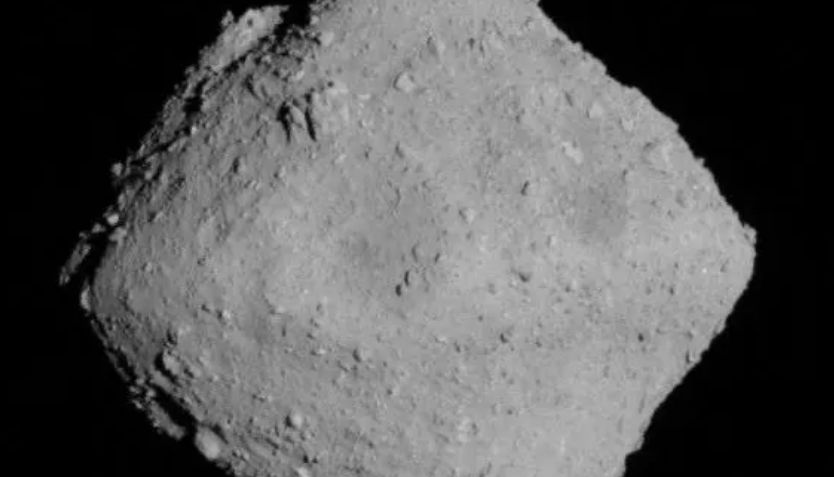 Asteroide passará “perigosamente” próximo à Terra nesta segunda-feira (12)