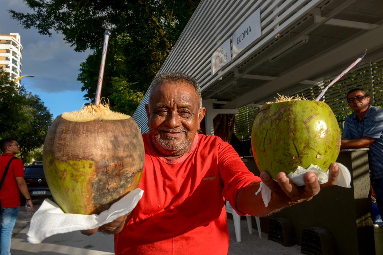 Com calor acima dos 30° no AM, é importante prestar atenção na ingestão de água