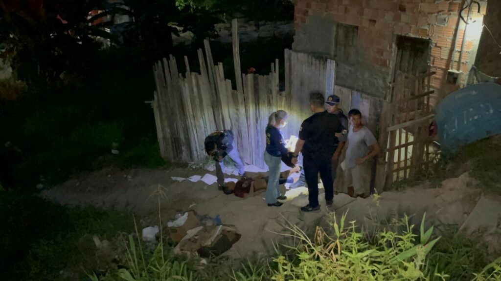 Jovem é morto a tiros a caminho da casa da namorada em Manaus