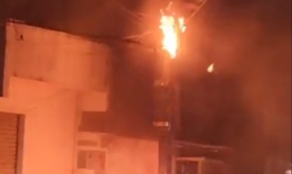 Moradores vivem momentos de terror após transformador pegar fogo na Betânia