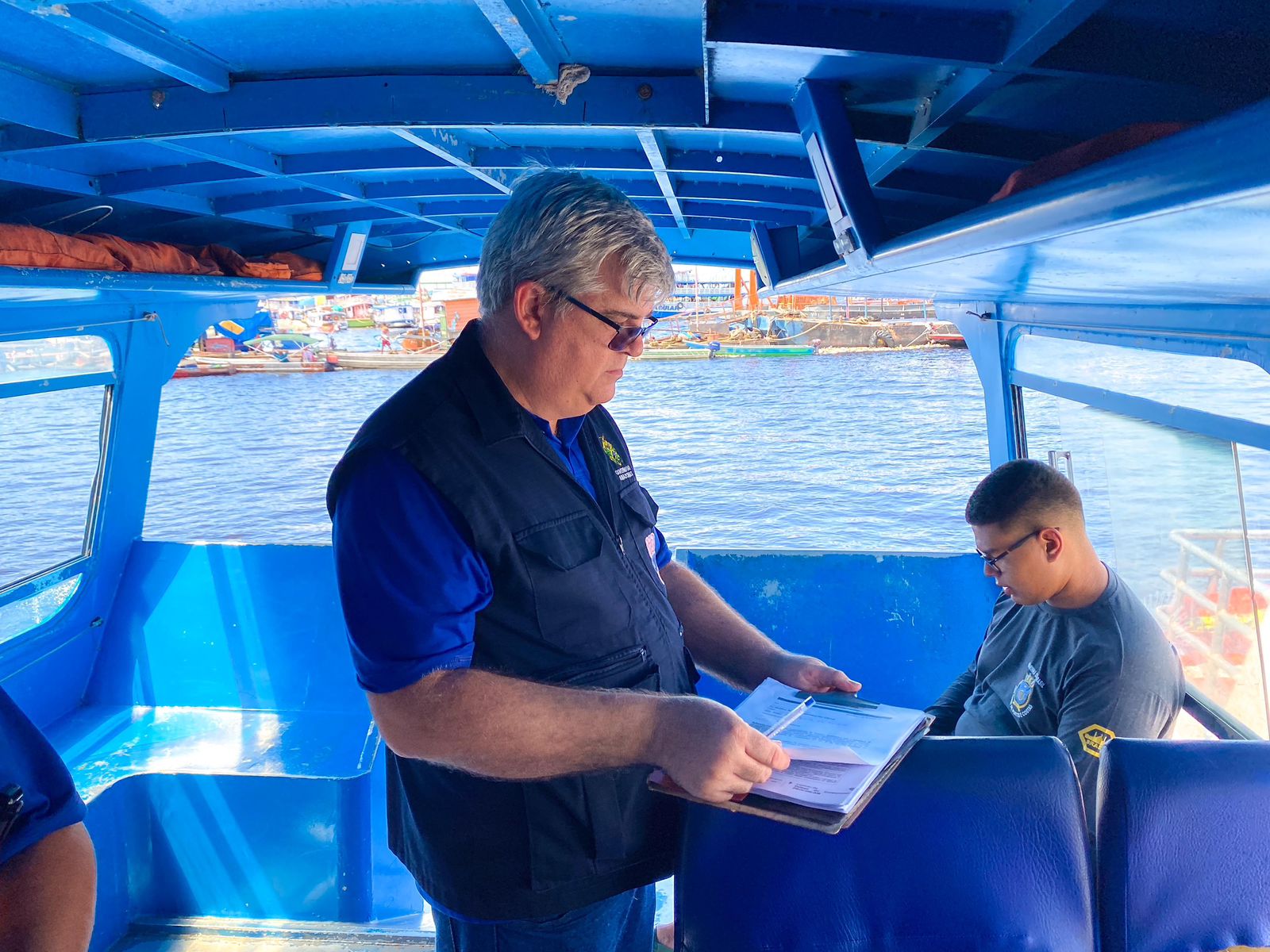 Procon-AM notifica operadoras de transportes fluviais por práticas abusivas na venda de passagens para Parintins