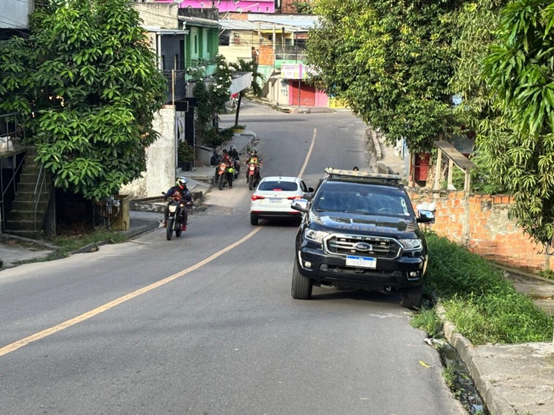 Urgente: Polícia Federal realiza operação e idoso é preso na zona Leste de Manaus; veja vídeos