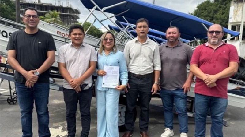 Prefeitura de Lábrea recebe kit náutico fruto de uma importante emenda parlamentar do senador Omar Aziz