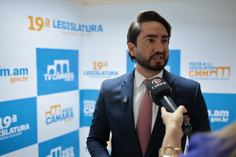 Projeto de Lei de Diego Afonso propõe faixas exclusivas de proteção para motociclistas em semáforos de Manaus