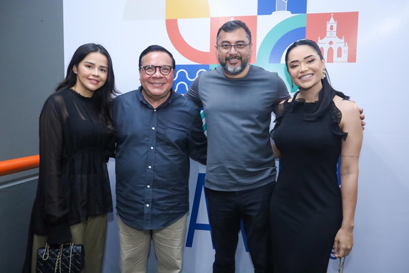 Espetáculo no céu e no palco marca o fim das comemorações dos 93 anos de Coari