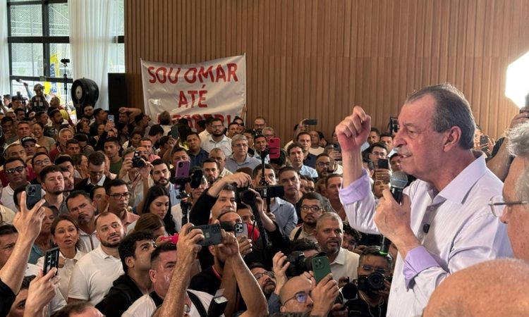 Omar Aziz lidera todos os cenários em nova pesquisa para governador do Amazonas