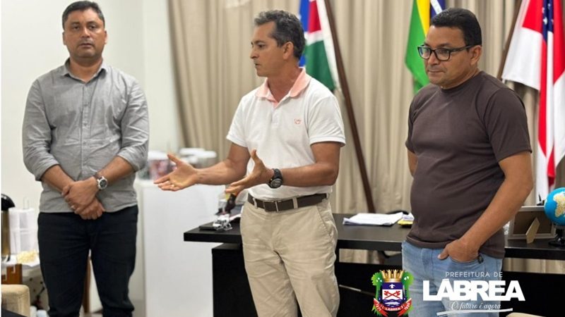 Prefeitura de Lábrea reajusta piso salarial do Magistério em 2026