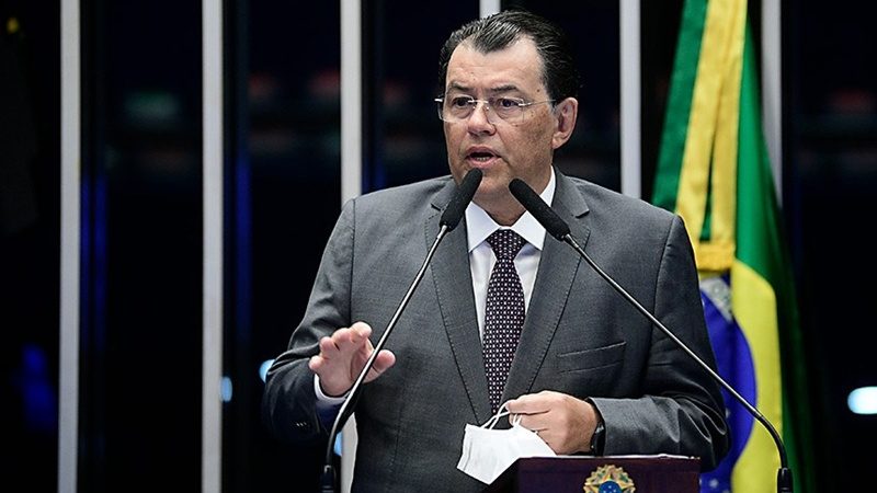 Senador Eduardo Braga destinou recursos que estão permitindo a pavimentação de 141 ruas na zona Norte de Manaus