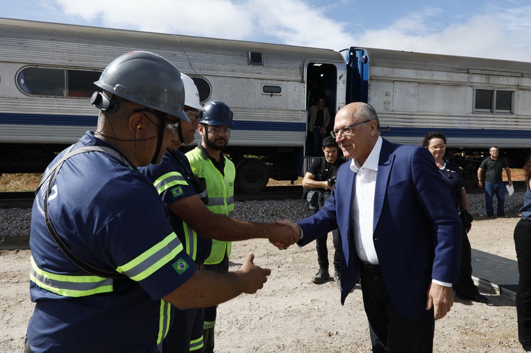 Alckmin: ‘Vamos precisar de muita ferrovia para transportar o desenvolvimento do Brasil’