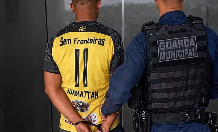Guarda Municipal de Manaus prende indivíduo com mandado de prisão em aberto na zona Sul