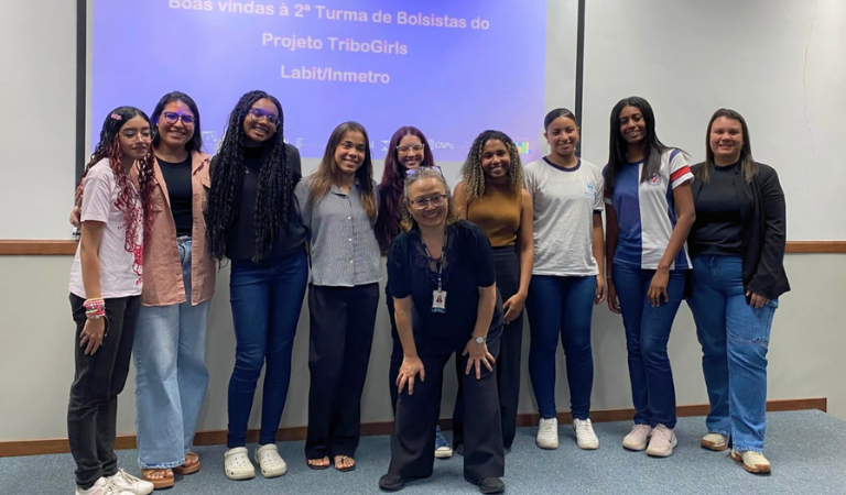 TriboGirls inicia nova turma no Inmetro e aproxima meninas da pesquisa científica