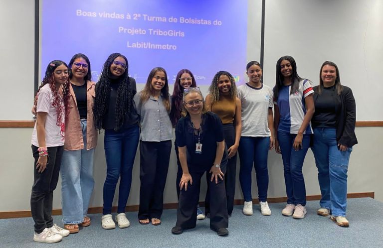 TriboGirls inicia nova turma no Inmetro e aproxima meninas da pesquisa científica