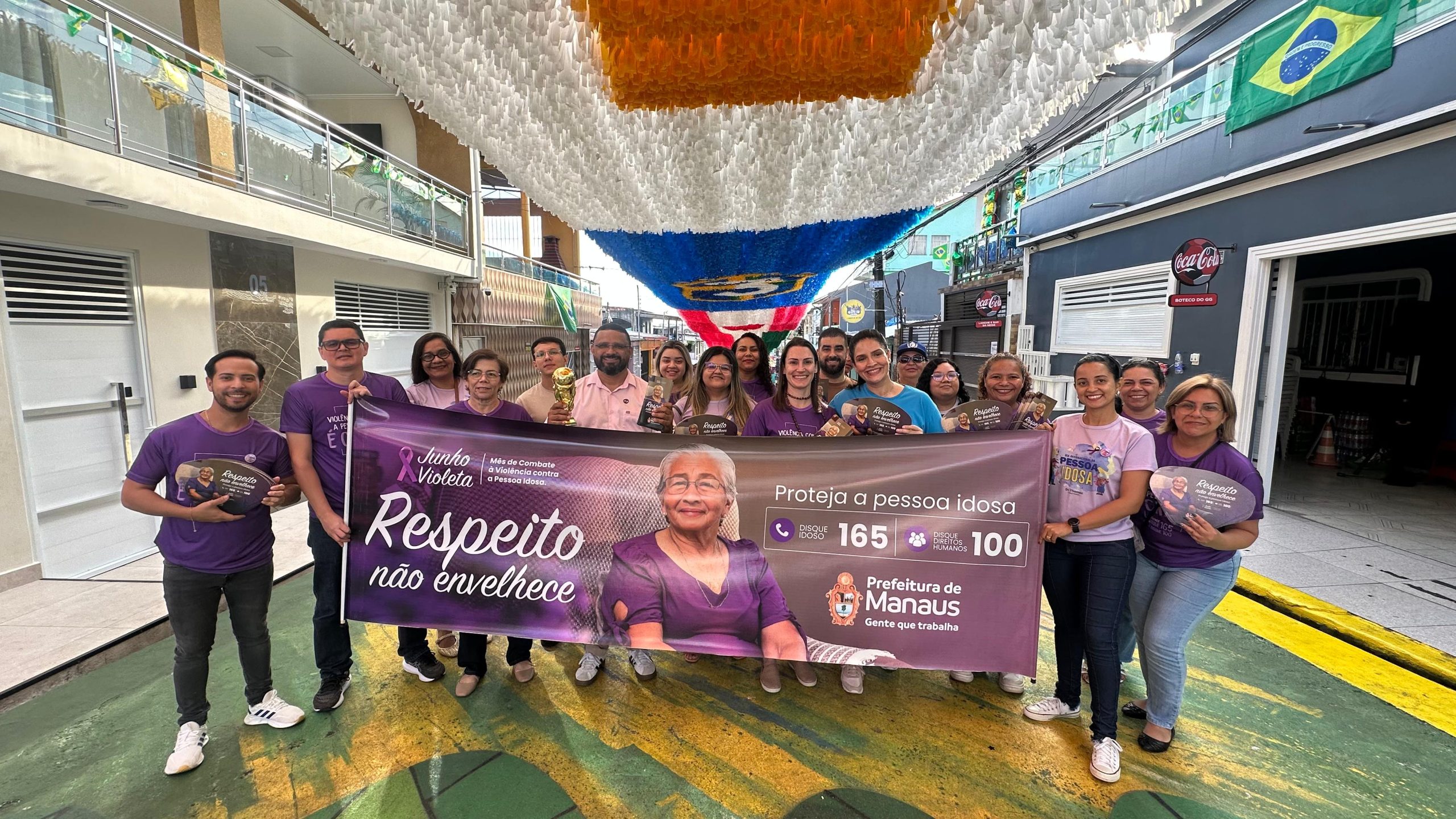 Prefeitura de Manaus leva ações do ‘Junho Violeta’ às Ruas da Copa e reforça combate à violência contra a pessoa idosa