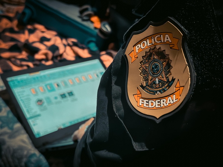 PF faz operação em dez estados contra crimes de abuso sexual infantojuvenil na internet