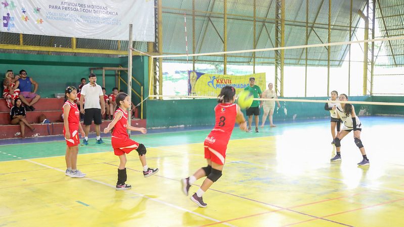 Escolas municipais Jarlece  Zaranza e Arthur Virgílio se destacam na final do voleibol mirim das Municipíadas