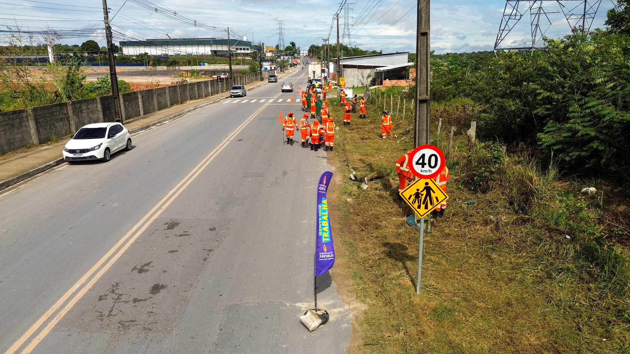 Prefeitura de Manaus intensifica mutirão de limpeza no bairro Colônia Antônio Aleixo e moradores destacam melhoria na qualidade de vida