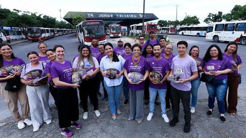 Prefeitura de Manaus reforça combate à violência contra a pessoa idosa com ação educativa no Terminal de Integração 4