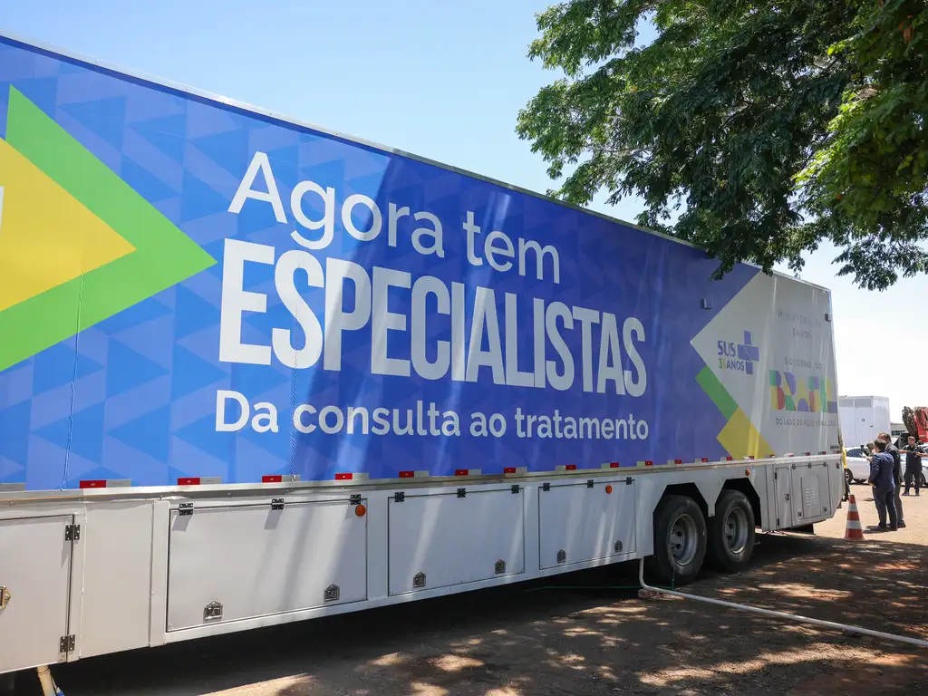 Saúde amplia acesso a cuidados especializados com inclusão da infectologia no Agora Tem Especialistas