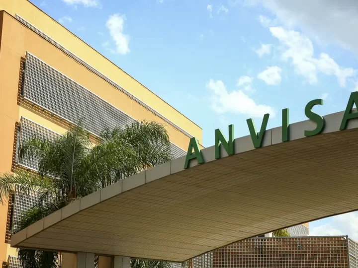 Anvisa determina apreensão de lotes de medicamentos falsificados