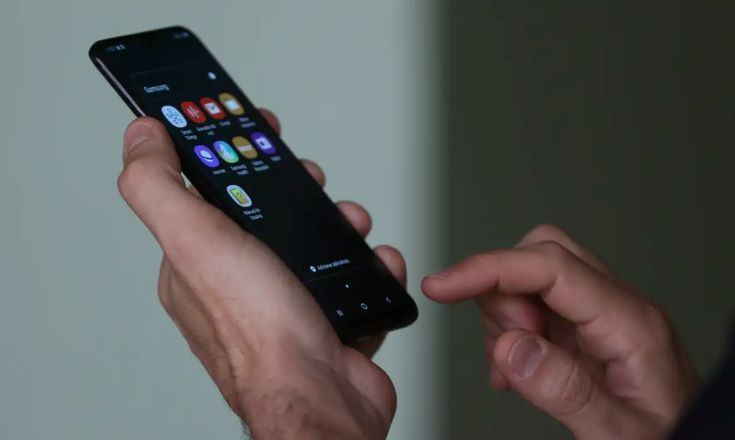 Lula anuncia nova fase do Celular Seguro com combate à receptação de aparelhos roubados