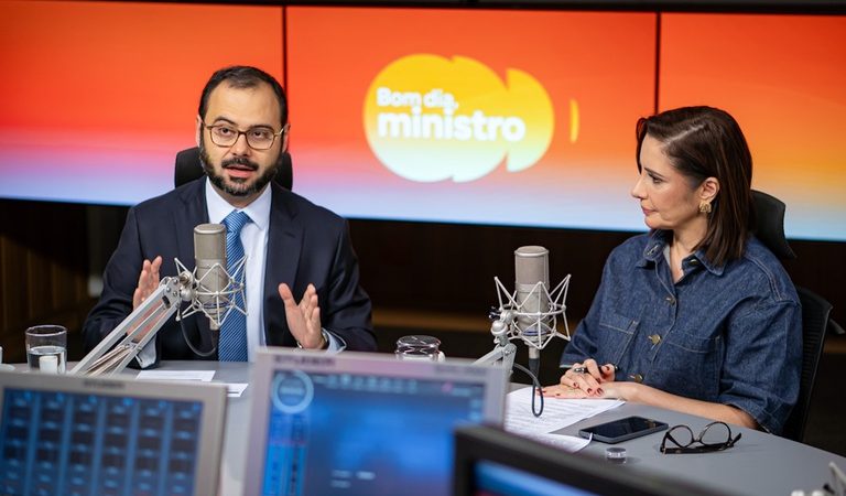 Ministro Paulo Pereira diz que Contrata+Brasil pode gerar uma revolução na distribuição de renda