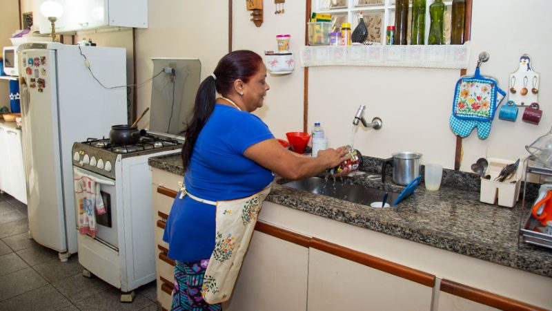 IBGE: desemprego no trimestre até maio é de 5,6%, o menor já registrado no período