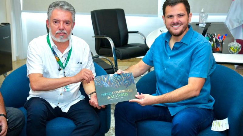 Prefeito Renato Junior recebe pesquisadores do Inpa e anuncia agenda conjunta para recuperação ambiental, mobilidade e turismo em Manaus