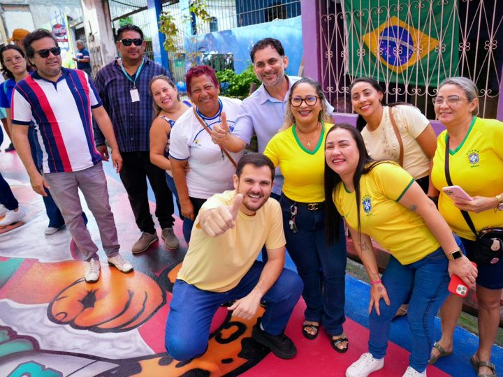 Prefeito Renato Junior visita ‘Ruas da Copa’ e prestigia trabalho feito nas comunidades que mantém viva a tradição de celebrar os jogos da Seleção Brasileira