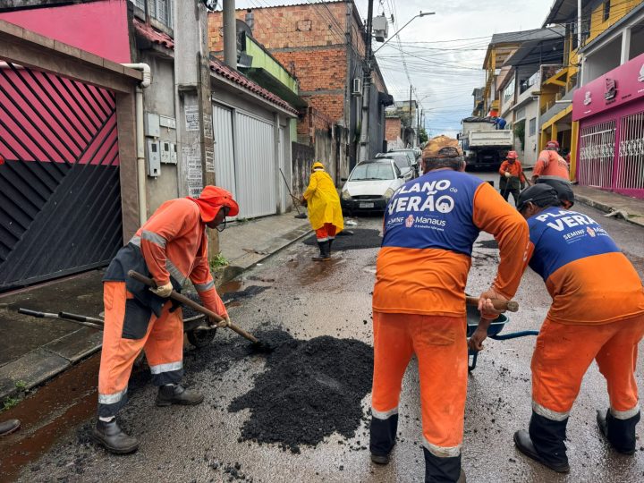 Prefeitura de Manaus atende solicitação de moradores e recupera rua Lóris Cordovil com serviços da operação ‘Tapa-Buracos’ 