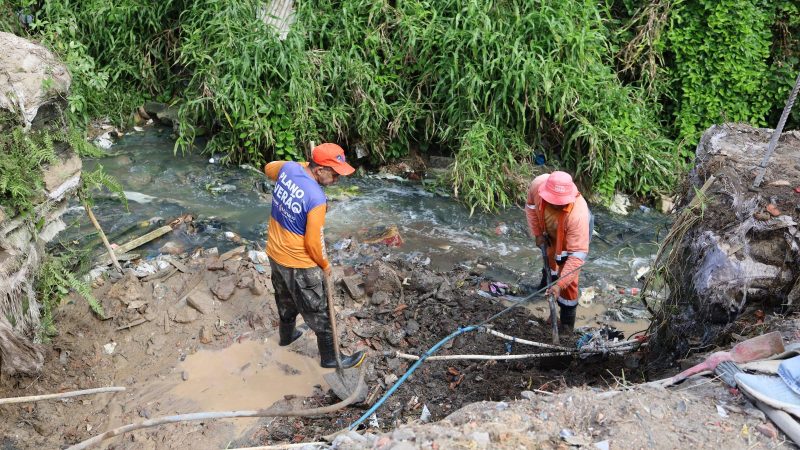 Prefeitura de Manaus avança com obra de contenção de erosão e reforça segurança no bairro São José Operário