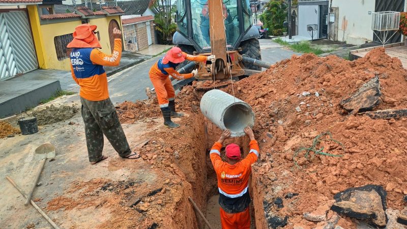 Prefeitura de Manaus avança com obra de drenagem profunda no bairro da Paz e substitui estruturas para recuperar rede comprometida
