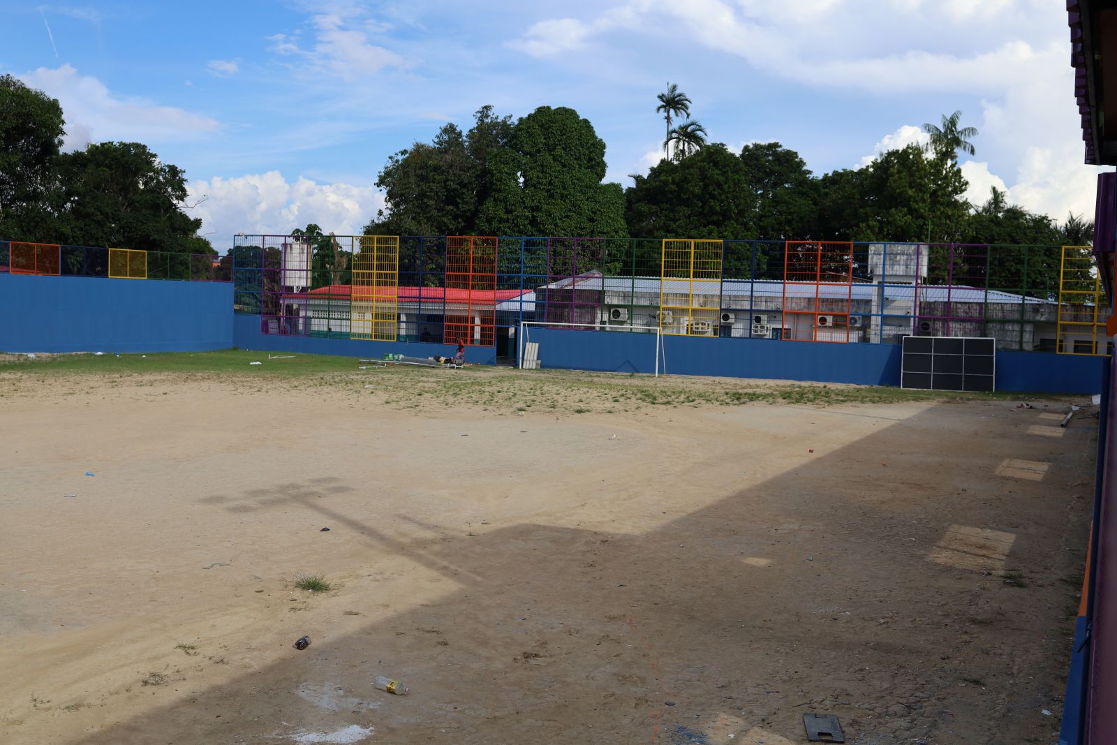 Prefeitura de Manaus avança com reforma do Campo Coração do Zumbi e transforma importante espaço de esporte e lazer da comunidade