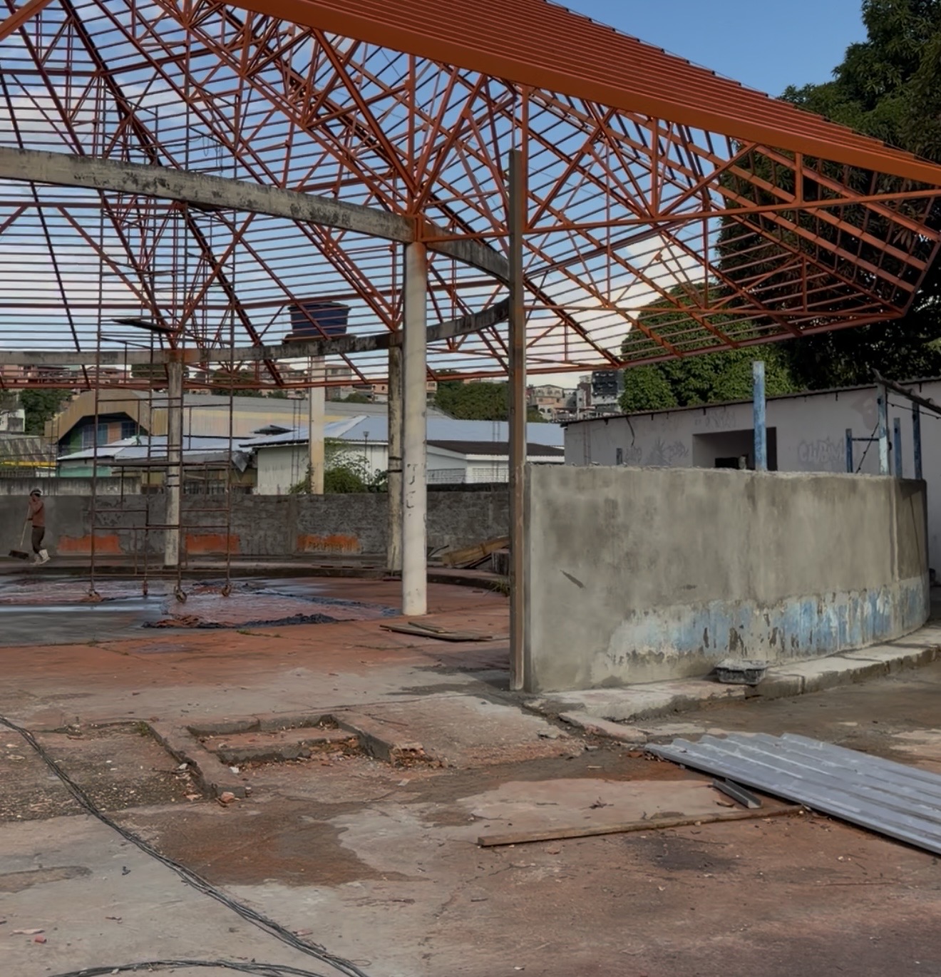 Prefeitura de Manaus avança em obras de revitalização do CEL Zezinho, no São José 3