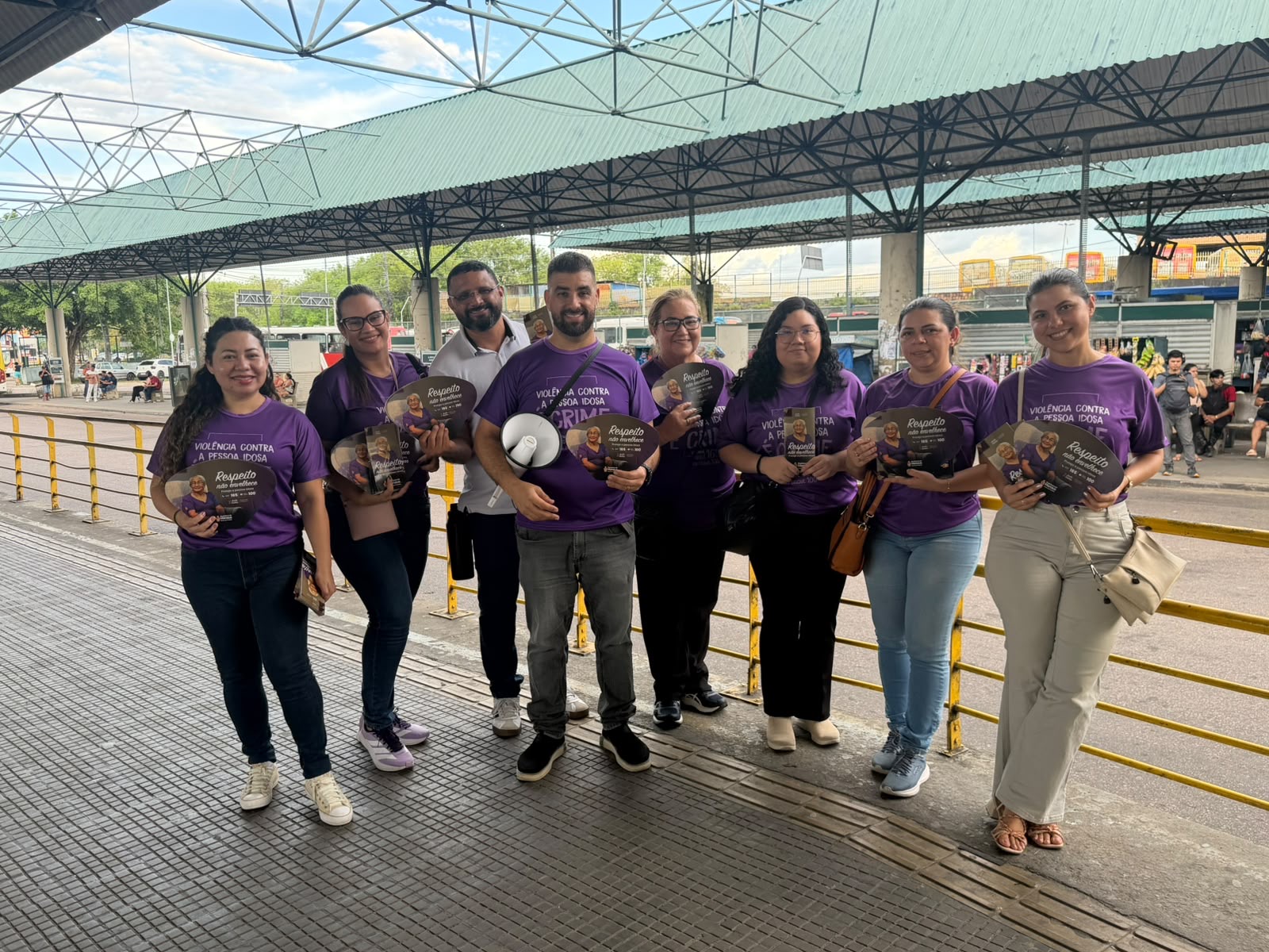 Prefeitura de Manaus intensifica campanha ‘Junho Violeta’ no Terminal 5 e reforça a proteção aos direitos da pessoa idosa