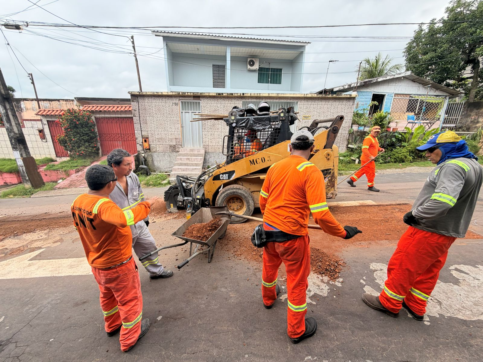 Prefeitura de Manaus intensifica manutenção asfáltica no bairro Japiim e garante mais segurança e mobilidade para a população