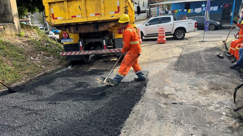 Prefeitura de Manaus intensifica operação ‘Tapa-Buracos’ no bairro Redenção e reforça recuperação viária na zona Centro-Oeste