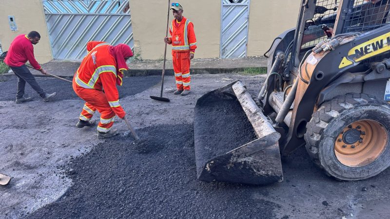 Prefeitura de Manaus intensifica recuperação asfáltica no bairro Colônia Terra Nova e amplia segurança viária na zona Norte