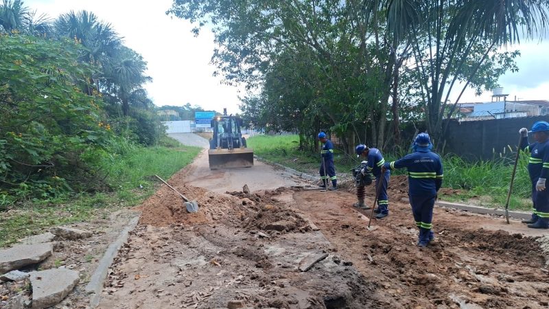 Prefeitura de Manaus multa Águas de Manaus por obra irregular no bairro Lírio do Vale 