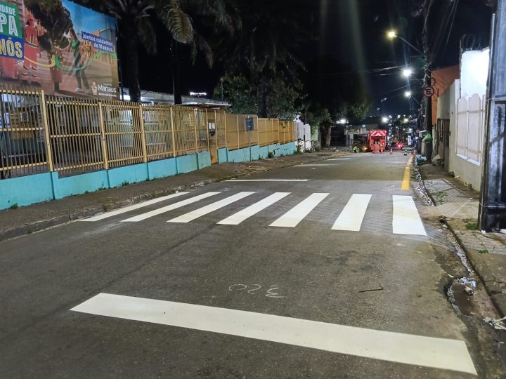 Prefeitura de Manaus reforça segurança viária com nova etapa de sinalização em quatro zonas da cidade 