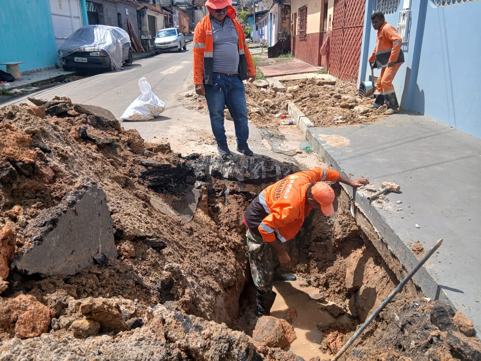 Prefeitura de Manaus reforça sistema de drenagem no bairro Lírio do Vale e avança com ações preventivas contra alagamentos