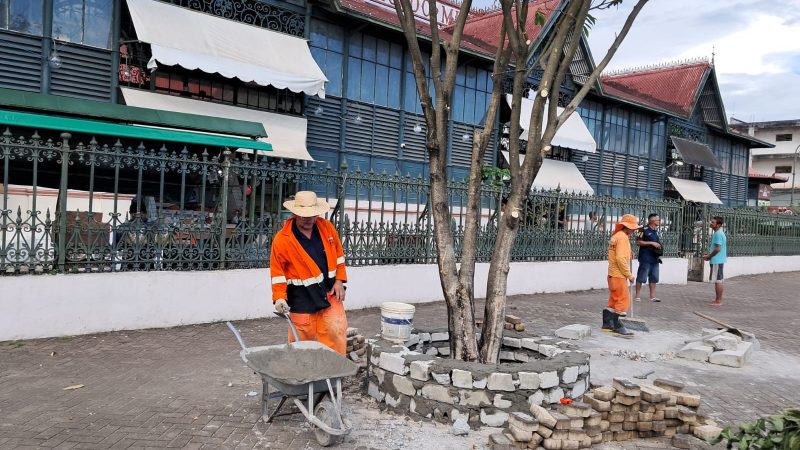 Prefeitura de Manaus atua em preparação para o aniversário de 143 anos do mercado Adolpho Lisboa