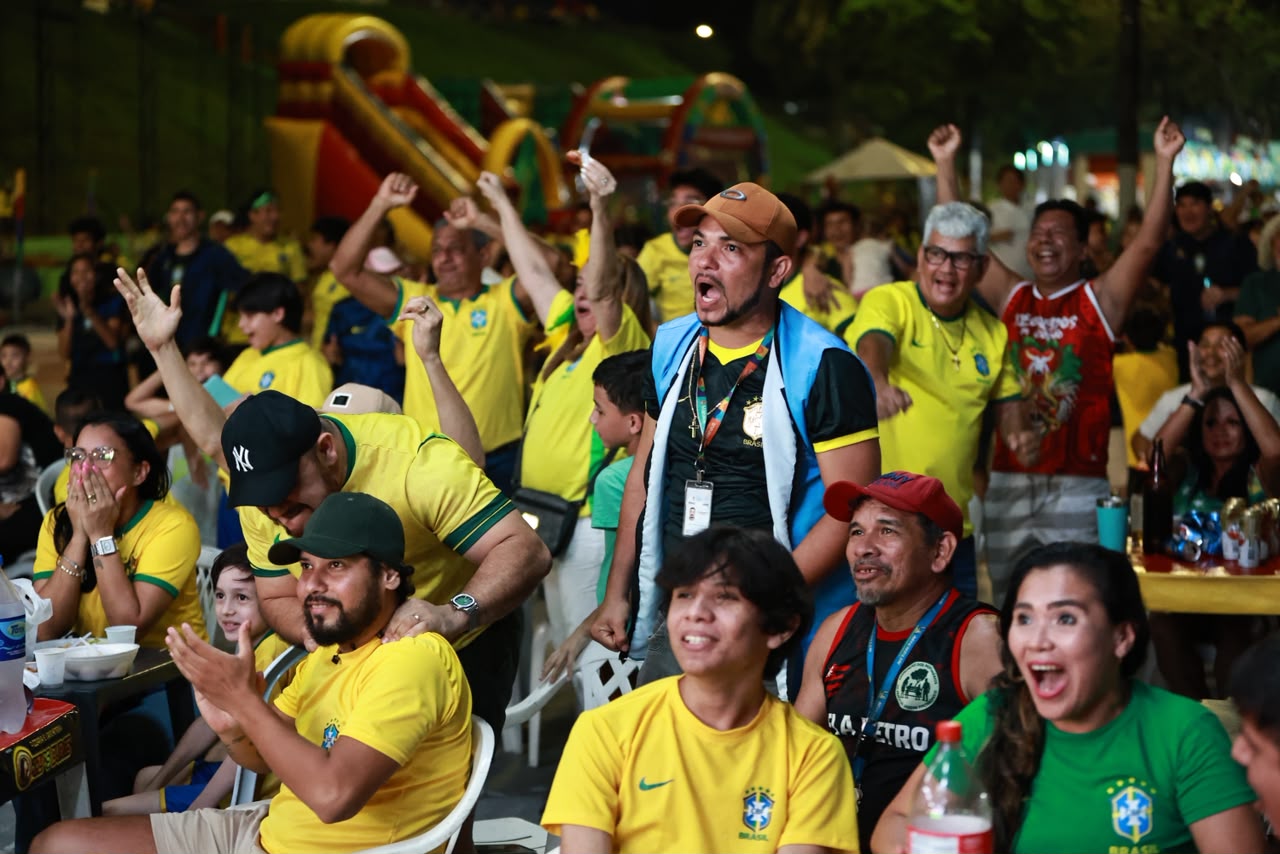 Ruas da Copa reúnem famílias e torcedores em clima de festa com apoio da Prefeitura de Manaus 