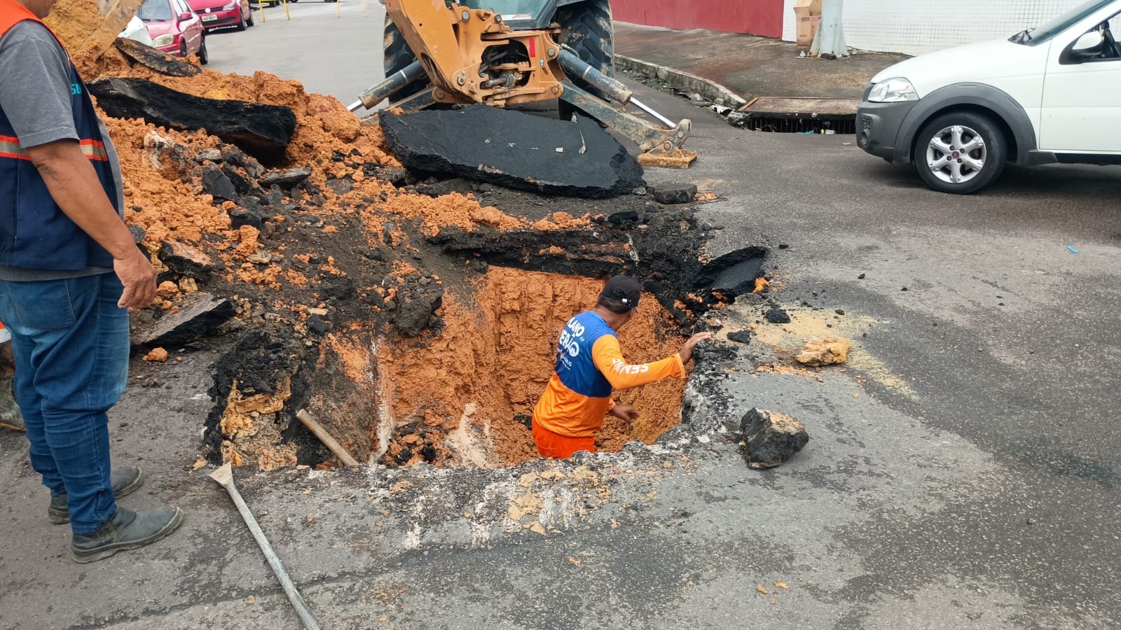 Prefeitura de Manaus recupera drenagem profunda no bairro Planalto e reforça segurança da infraestrutura urbana