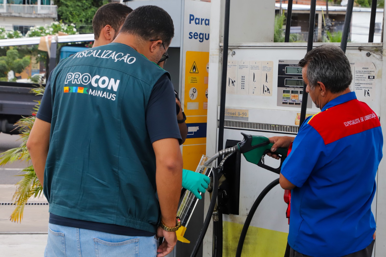 Procon Manaus monitora preços e identifica variação entre combustíveis em junho