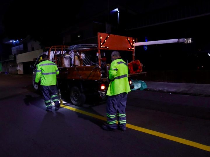 Prefeitura de Manaus amplia segurança viária com sinalização em 726 vias da capital