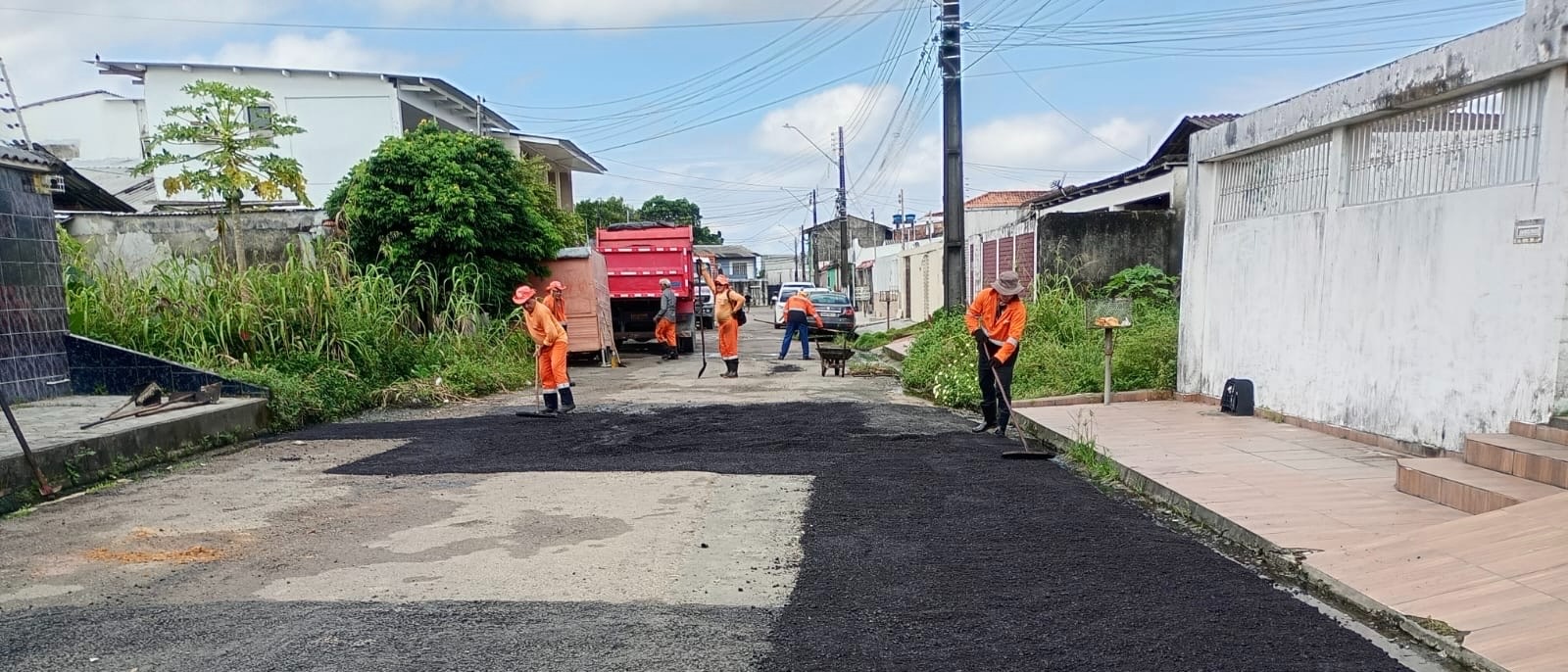 Prefeitura de Manaus conclui recuperação asfáltica em via no bairro Redenção